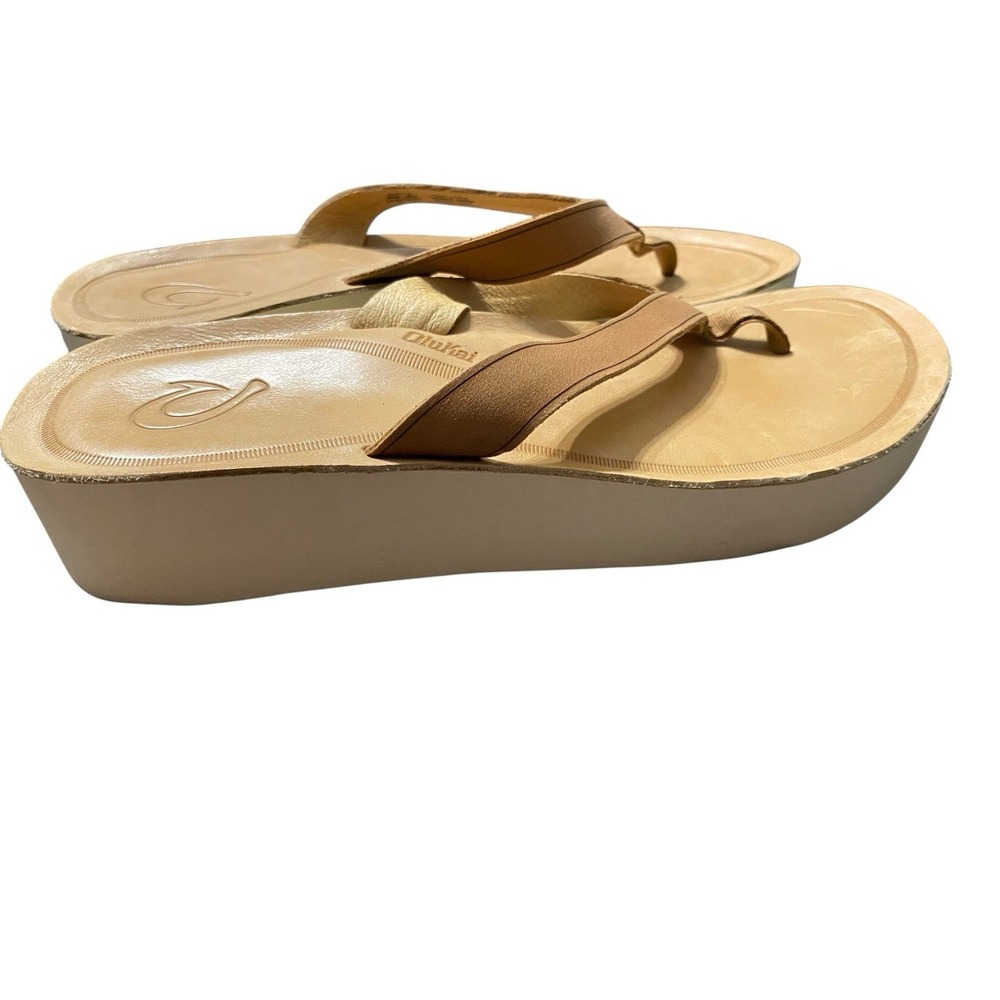 OluKai Malae Women 9 Leather Wedge Sandals Platform Flip Flop Tan Beige 20465